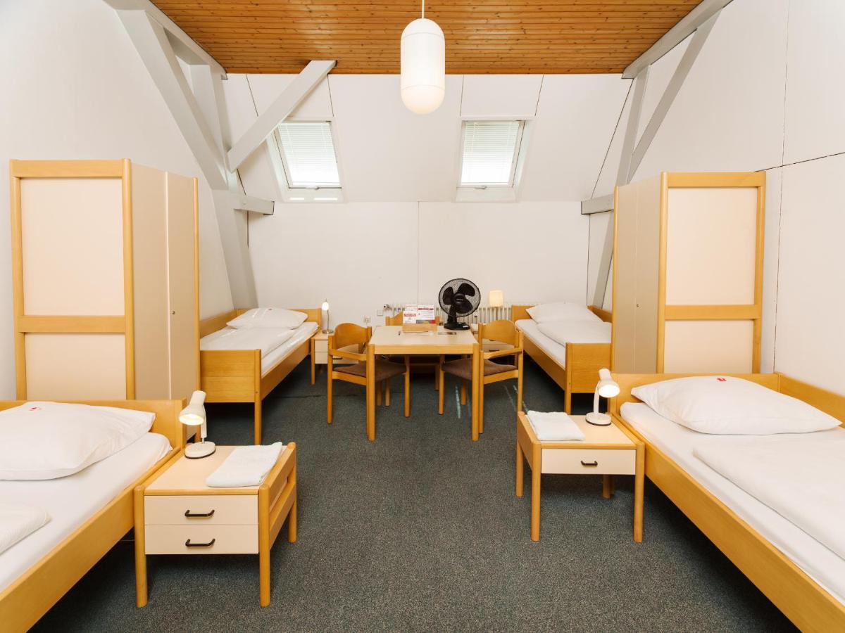 Hotel Bildungshaus St. Bernhard - Wohnen Und Tagen Rastatt Esterno foto