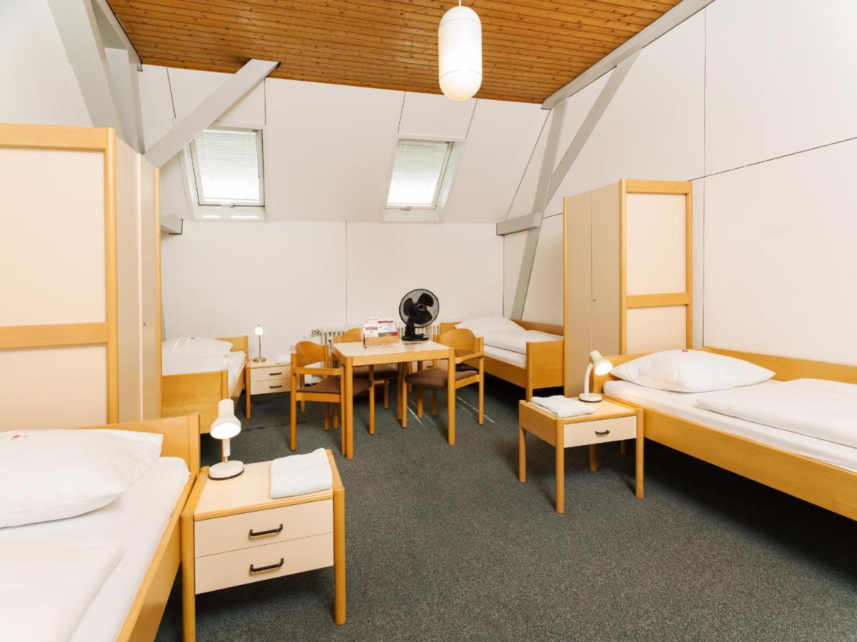 Hotel Bildungshaus St. Bernhard - Wohnen Und Tagen Rastatt Esterno foto